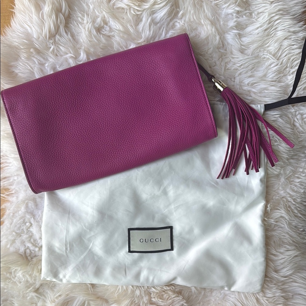 Gucci Pink Leather Clutch with Iconic GG Logo - Picture 8 of 14